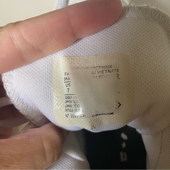 Converse All Star Chuck Taylor White Lugged High Top Sneakers Woman’s 7 - Picture 9 of 12